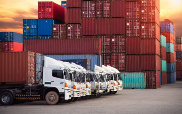 Logistics,-Shipping-&-Customs​​